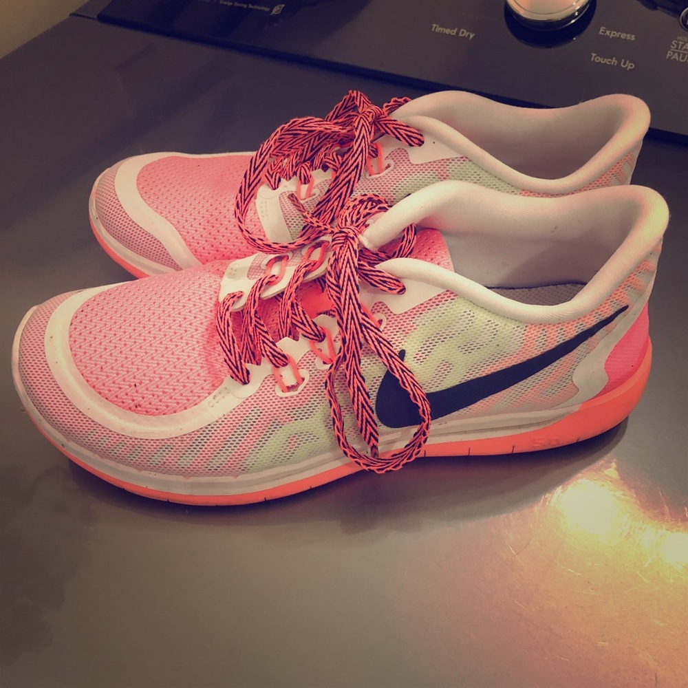 Great condition Nike tennis shoes